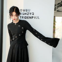 紅葉服飾 品牌故事、設(shè)計(jì)理念與時尚影響力
